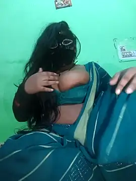 Dassing strip couple online show from February 2026 08:01:02 PM