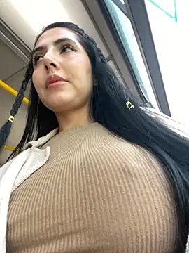 oh nina online show from September 2025 09:04:02 PM