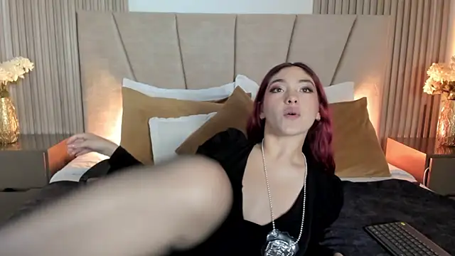 Victoria Beaumont online show from October 2025 11:44:01 AM