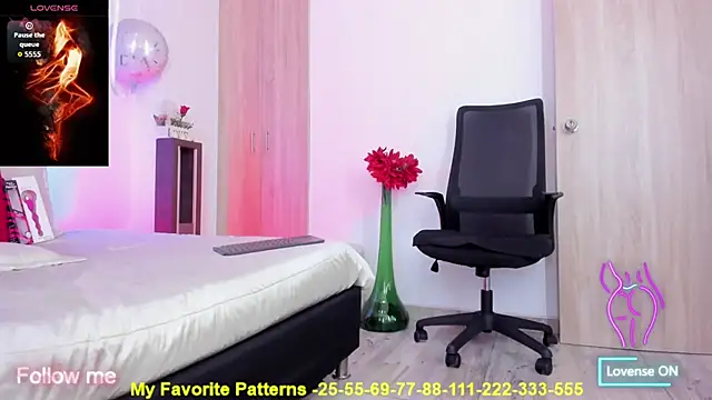 miaroberts69 online show from September 2025 04:28:01 AM