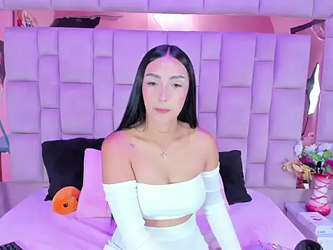 Issabela Mackey  online show from January 2026 04:03:01 AM