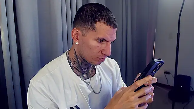 Shane Clay online show from October 2025 05:01:01 PM