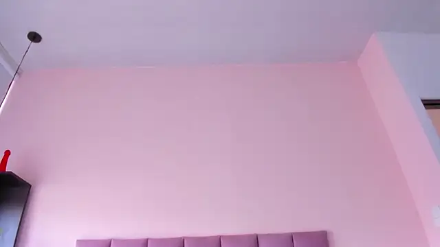 violet myerrs online show from November 2025 01:10:01 PM