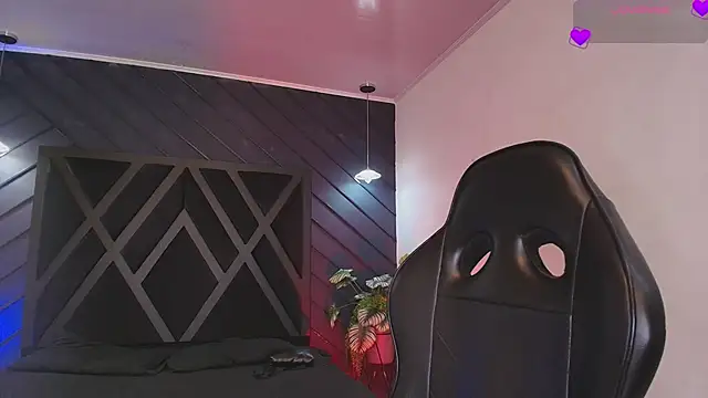 zoe martins  online show from March 2026 05:18:02 PM