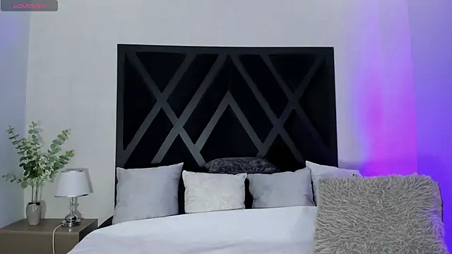 Snapshot of zoe_martins_ chatting on June 2026 05:45:01 PM zoe martins online show from June 2026 05:45:01 PM