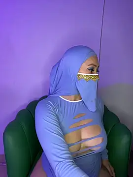 Snapshot of Aisha_Malek chatting on October 2025 07:18:01 PM Aisha Malek online show from October 2025 07:18:01 PM