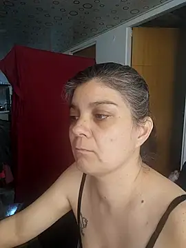 Snapshot of queemking chatting on January 2026 09:42:01 PM queemking online show from January 2026 09:42:01 PM