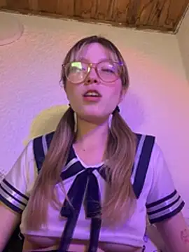 ReenKitty online show from July 2026 04:50:01 AM