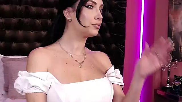 Snapshot of StephanyMillan chatting on December 2025 05:57:02 AM StephanyMillan online show from December 2025 05:57:02 AM