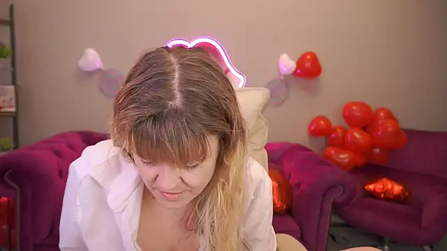 BellaLaPetit online show from February 2026 01:56:02 PM