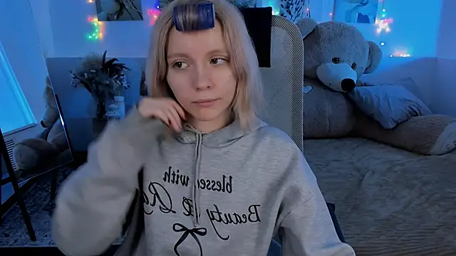 AuroraWrenfield online show from February 2026 04:20:01 AM