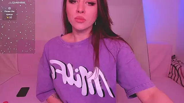 Lil Foxy9 online show from February 2026 12:49:01 PM