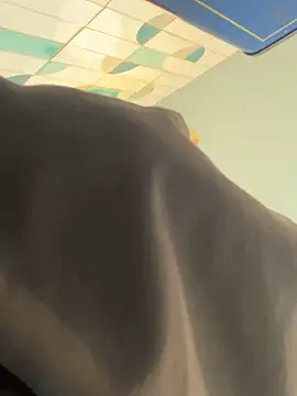 yummy0322 online show from September 2025 12:50:02 PM