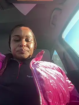 yummy0322 online show from February 2026 02:45:01 PM