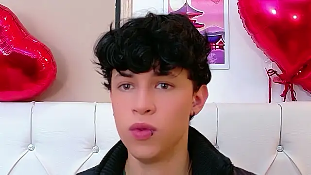 Axel  Evans online show from February 2026 01:21:01 PM