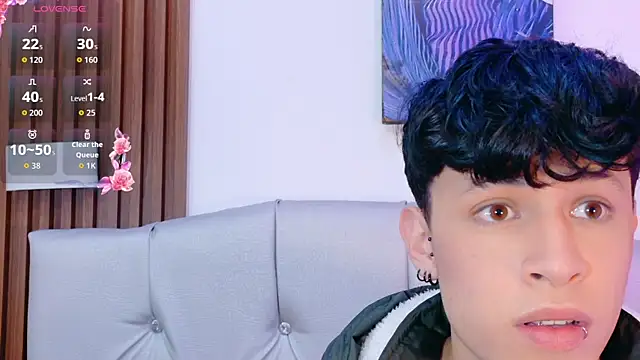 Axel  Evans online show from April 2026 01:39:02 PM