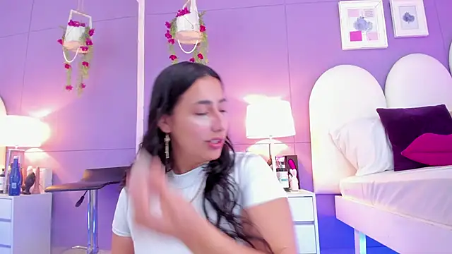 my aleja  online show from September 2025 01:35:02 PM