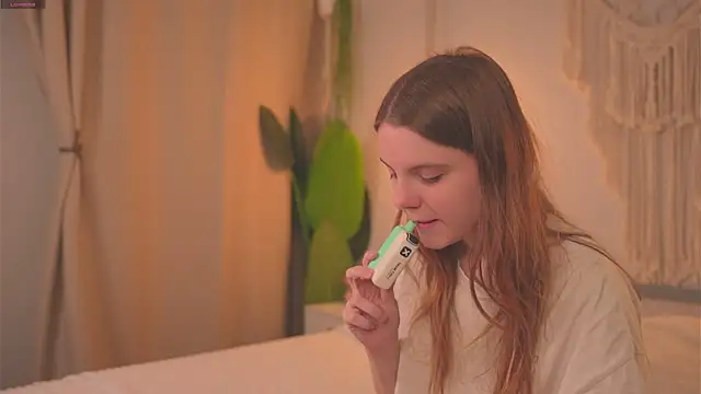 Lu  Lane online show from October 2025 08:36:02 AM