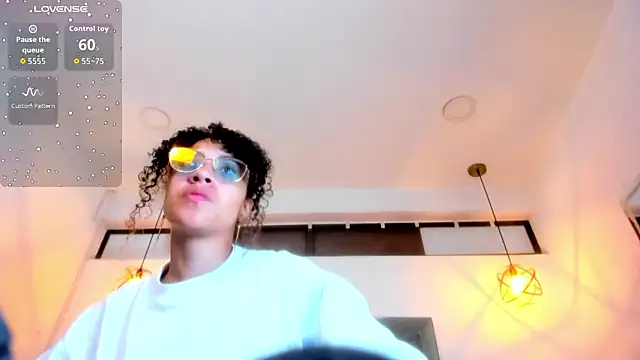 Hanna Cornee  online show from March 2026 02:23:02 PM