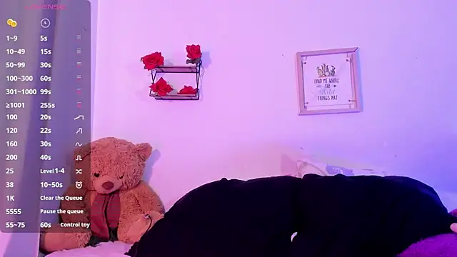 DanielaMarnt  online show from October 2025 04:59:02 PM
