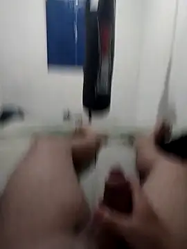 Snapshot of gaelzinho777 chatting on March 2026 05:15:01 PM gaelzinho777 online show from March 2026 05:15:01 PM