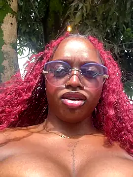 Snapshot of darle_volant chatting on November 2025 02:55:02 PM darle volant online show from November 2025 02:55:02 PM