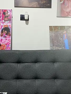 Snapshot of darle_volant chatting on November 2025 06:52:01 PM darle volant online show from November 2025 06:52:01 PM