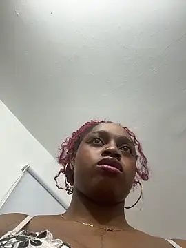 Snapshot of darle_volant chatting on November 2025 10:00:02 PM darle volant online show from November 2025 10:00:02 PM