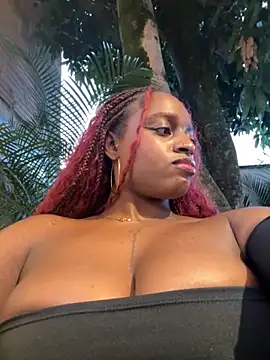 Snapshot of darle_volant chatting on December 2025 10:27:02 PM darle volant online show from December 2025 10:27:02 PM