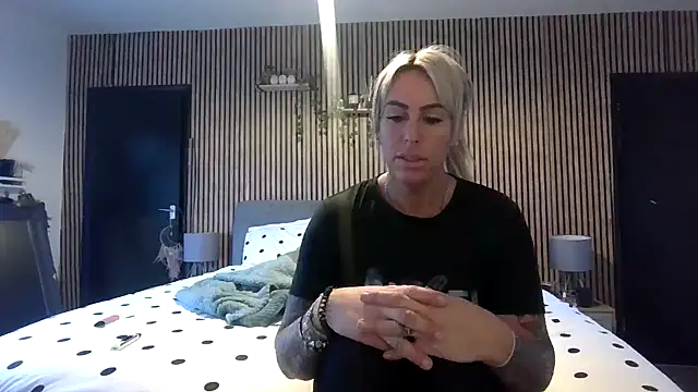 poppyinga1 online show from January 2026 11:15:02 AM