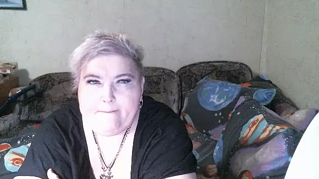 Lana555 online show from April 2026 08:25:02 PM