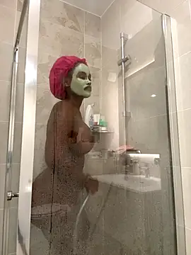 Lexiluv1 online show from September 2025 01:25:02 PM