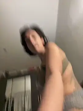 Piggiteablacktea online show from November 2025 11:24:01 PM