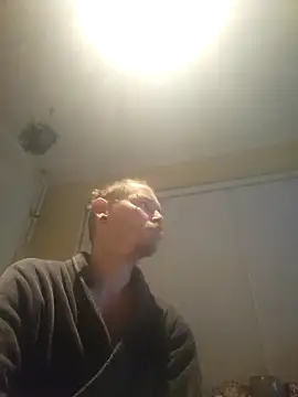 Snapshot of piercingpik chatting on February 2026 12:14:02 AM piercingpik online show from February 2026 12:14:02 AM