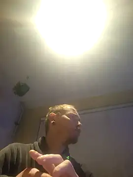 Snapshot of piercingpik chatting on February 2026 10:13:02 PM piercingpik online show from February 2026 10:13:02 PM