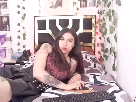 lucywhite13 online show from November 2025 03:13:02 PM