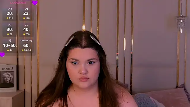 EmilyHyde online show from July 2026 08:37:01 PM