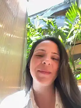 Lady LauraRose online show from November 2025 02:27:02 PM