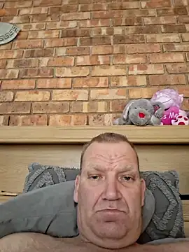 Snapshot of wallacelegend chatting on September 2025 06:48:02 AM wallacelegend online show from September 2025 06:48:02 AM