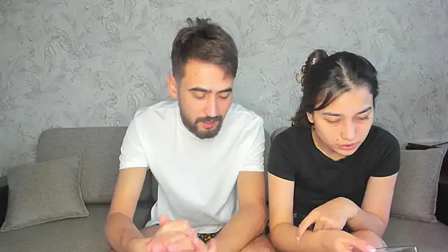 Snapshot of sophywhisper chatting on September 2025 08:16:02 AM sophywhisper online show from September 2025 08:16:02 AM