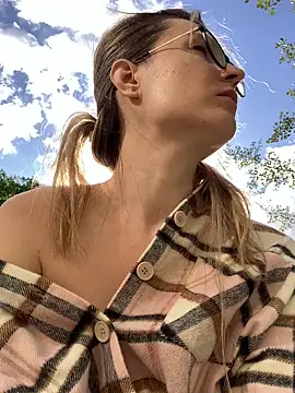 Jugira online show from September 2025 01:24:02 PM