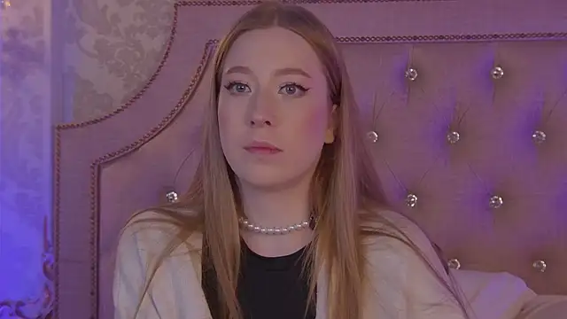Snapshot of MiaEuphoria_ chatting on October 2025 03:36:02 AM MiaEuphoria online show from October 2025 03:36:02 AM