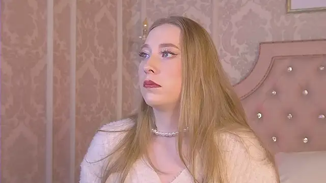 Snapshot of MiaEuphoria_ chatting on October 2025 03:26:02 AM MiaEuphoria online show from October 2025 03:26:02 AM
