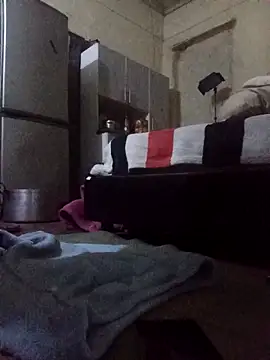 RFeltomWhitJ online show from September 2025 01:42:01 AM