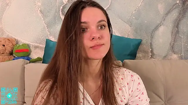 chloemilka online show from June 2026 05:49:02 PM