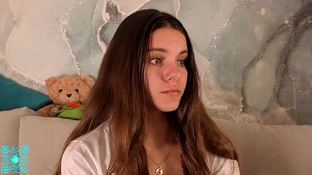 chloemilka online show from July 2026 05:37:02 PM