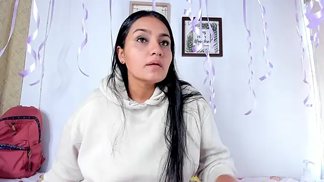 selena jhonson online show from February 2026 01:51:02 PM