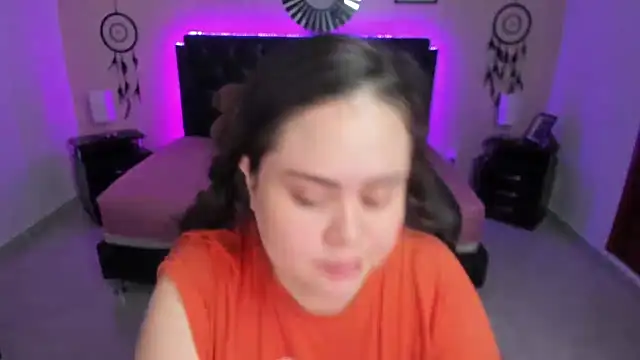 LolaVillalobos online show from December 2025 12:10:01 PM