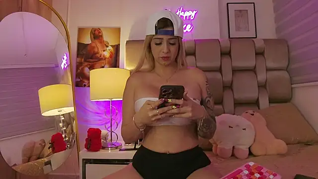 XXMILE online show from September 2025 12:15:02 PM