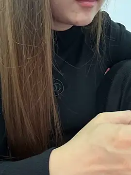 PhuongNhi21 online show from December 2025 01:27:01 PM